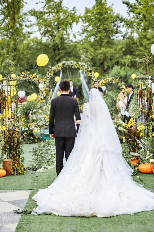 婚礼现场生日聚会策划布置 婚礼主持人礼仪模特歌手